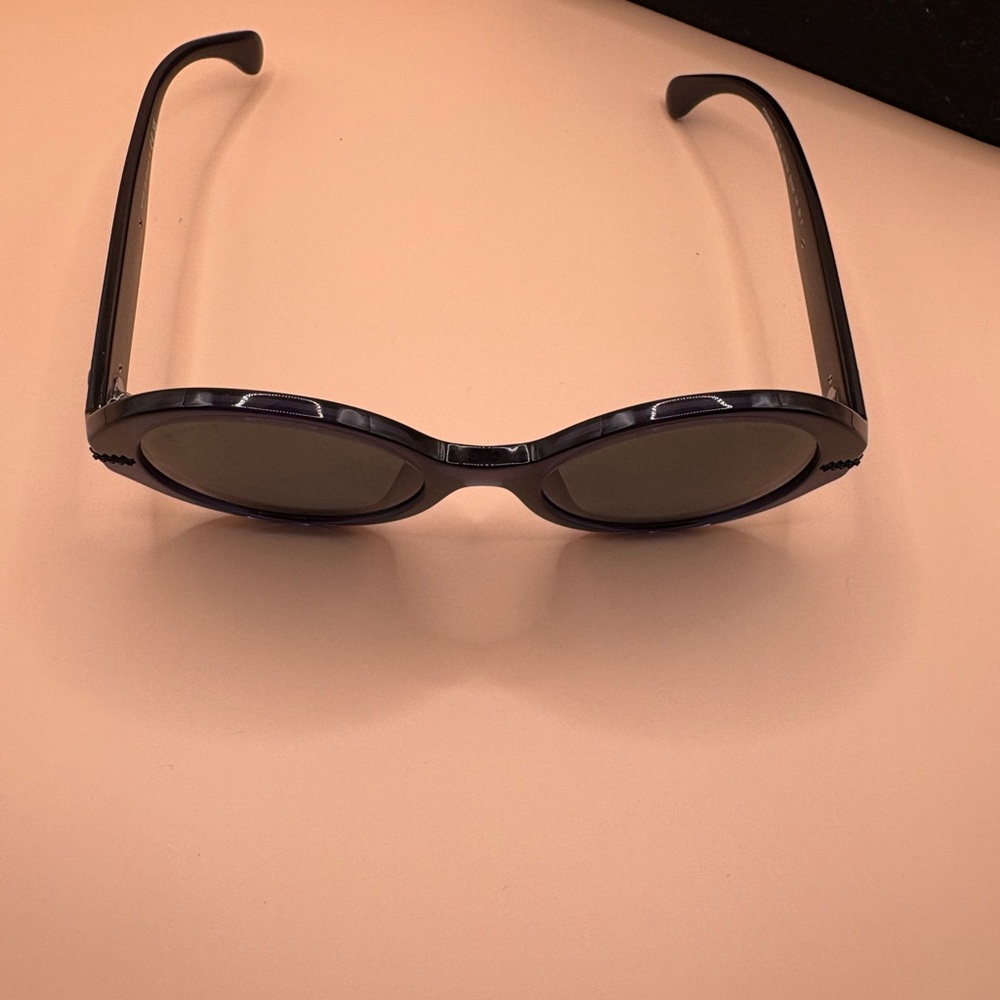 💙SOLD🖤Chanel Navy Blue Sunglasses - Picture 9 of 13